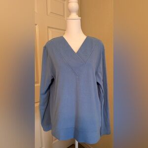 Dudley Stephens Valley V-neck in Terry Fleece
Size Large